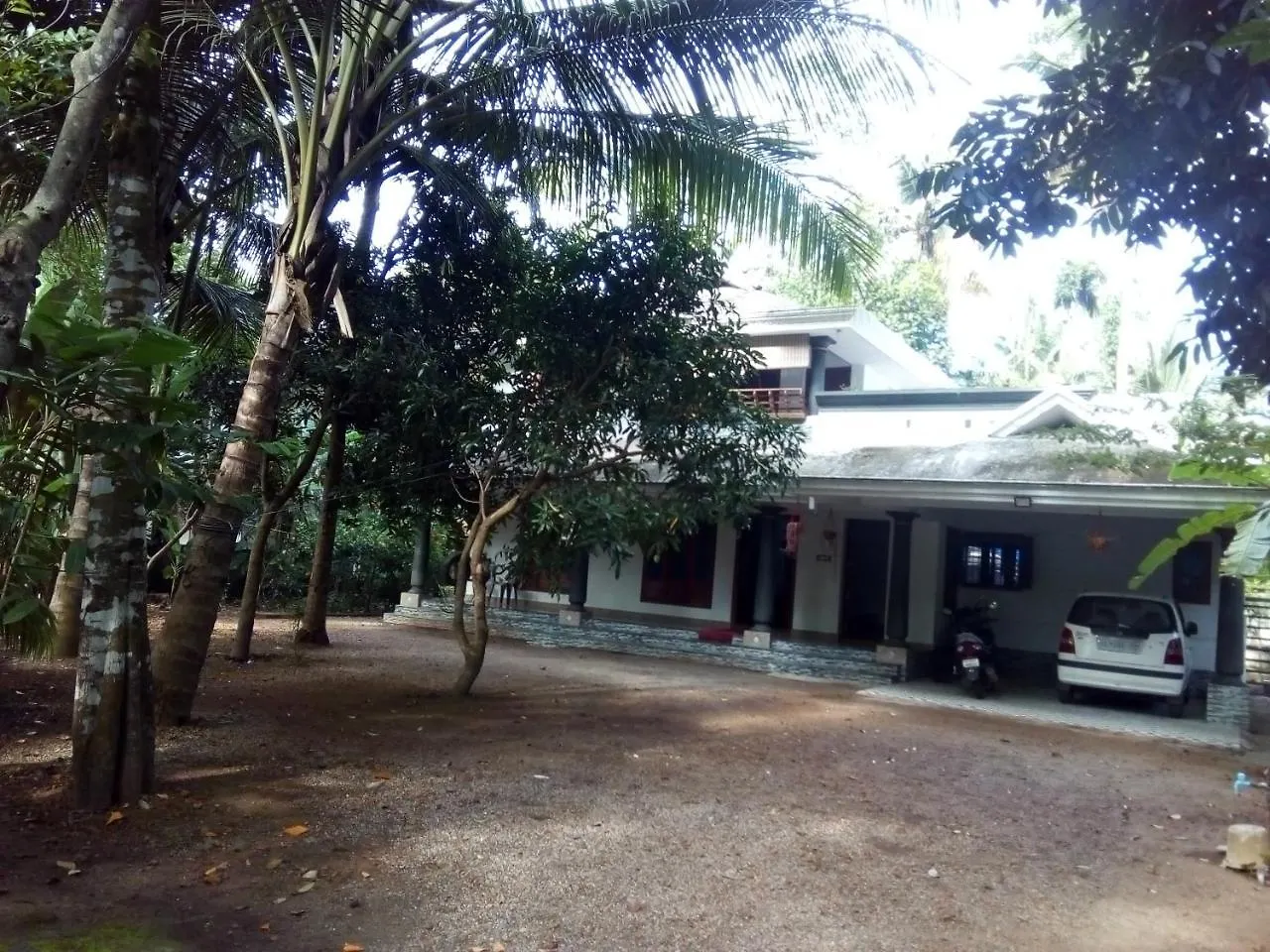 Eternal Isle Inn Mundrothuruth Homestay
