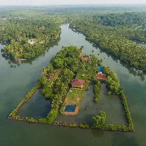 Vinis Farm - A Private Island -privacy Redefined !!! Mundrothuruth